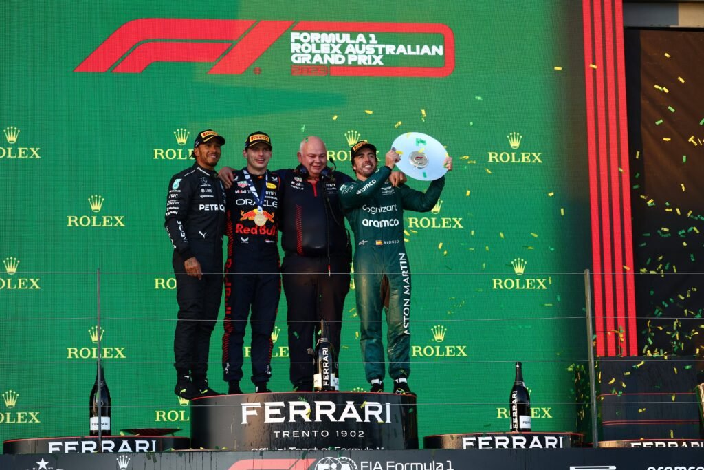 Max gana y Checo termina en 5to dentro del Gran Premio de Australia 👉