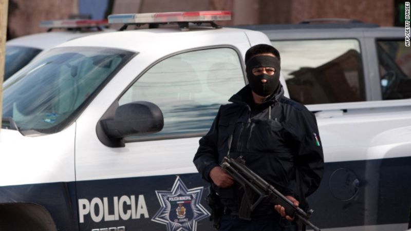 cnne-9047ddbe-120201054244-juarez-police-story-top cnne-9047ddbe-120201054244-juarez-police-story-top