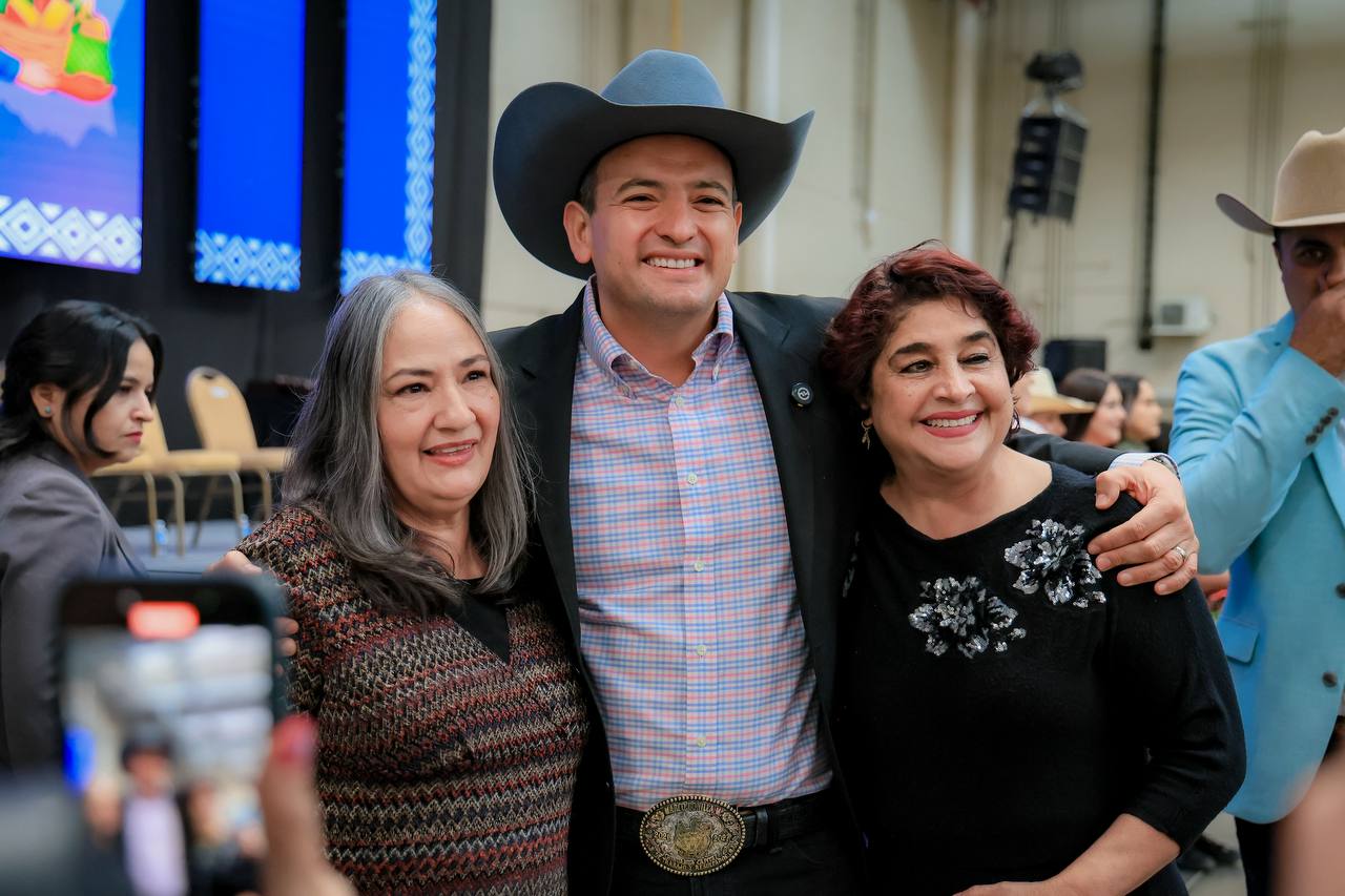 ef94227d-bd9c-4c24-b03f-1fd24368ad74 ef94227d-bd9c-4c24-b03f-1fd24368ad74