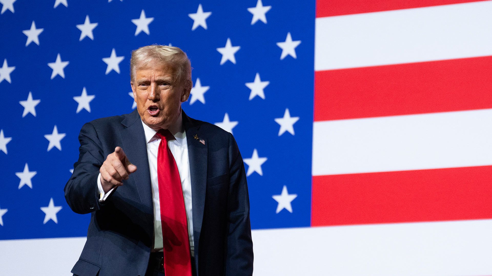 fotogaleria-el-presidente-de-estados-unidos-donald-trump-se-retira-tras-dirigirse-a-altos-oficiales-militares-reunidos-en-la-base-del-cuerpo-de-marines-de-quantico-en-quantico-virginia-2110802 fotogaleria-el-presidente-de-estados-unidos-donald-trump-se-retira-tras-dirigirse-a-altos-oficiales-militares-reunidos-en-la-base-del-cuerpo-de-marines-de-quantico-en-quantico-virginia-2110802