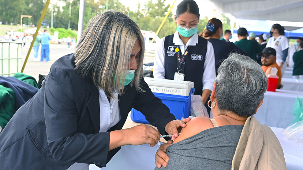 251110-gob2-des-f1-Instala-la-Universidad-megacentro-de-vacunacion