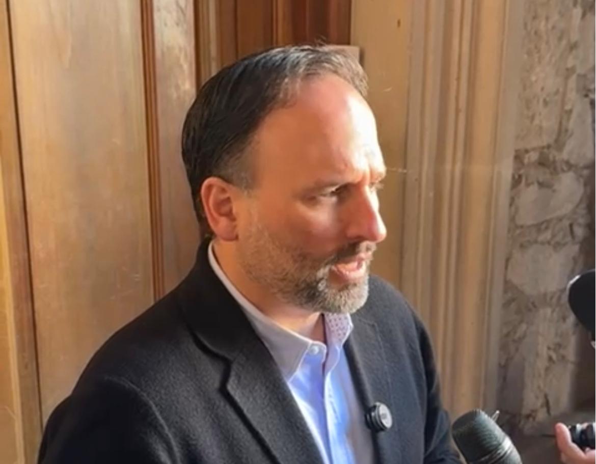 1a7ee426-246c-443b-a685-2cda9951d8b8