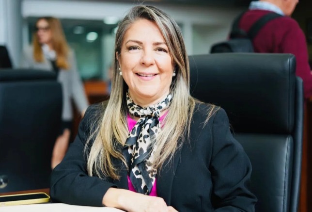 38dca8fc-ee2a-4aad-a18b-130f17228e36