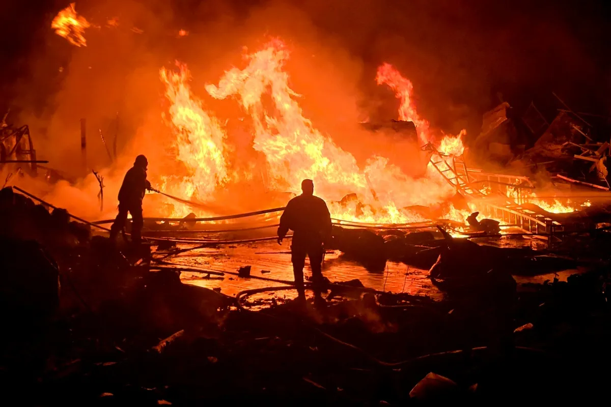 afp__20260304__99xh266__v3__highres__topshotlebanonisraelusiranwar.jpg_1015297232