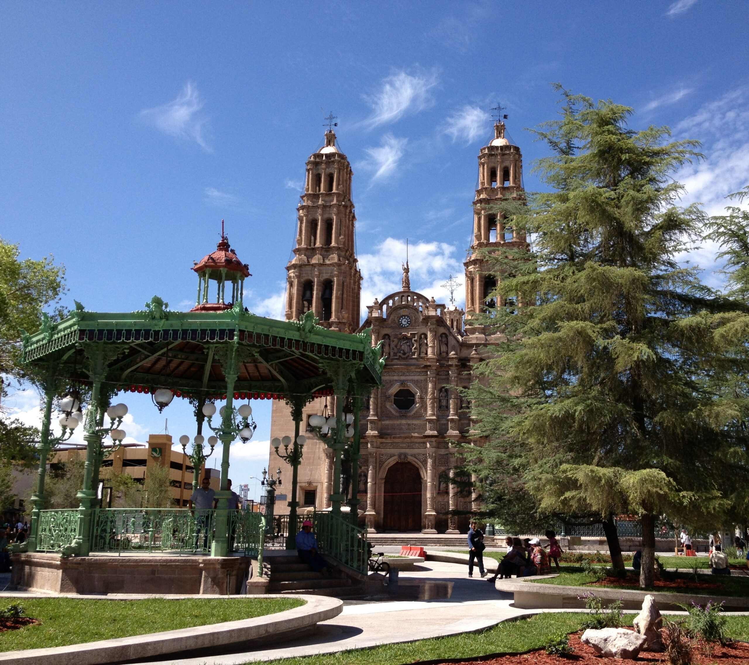 Catedral_de_Chihuahua_-_2013_-_04.jpg