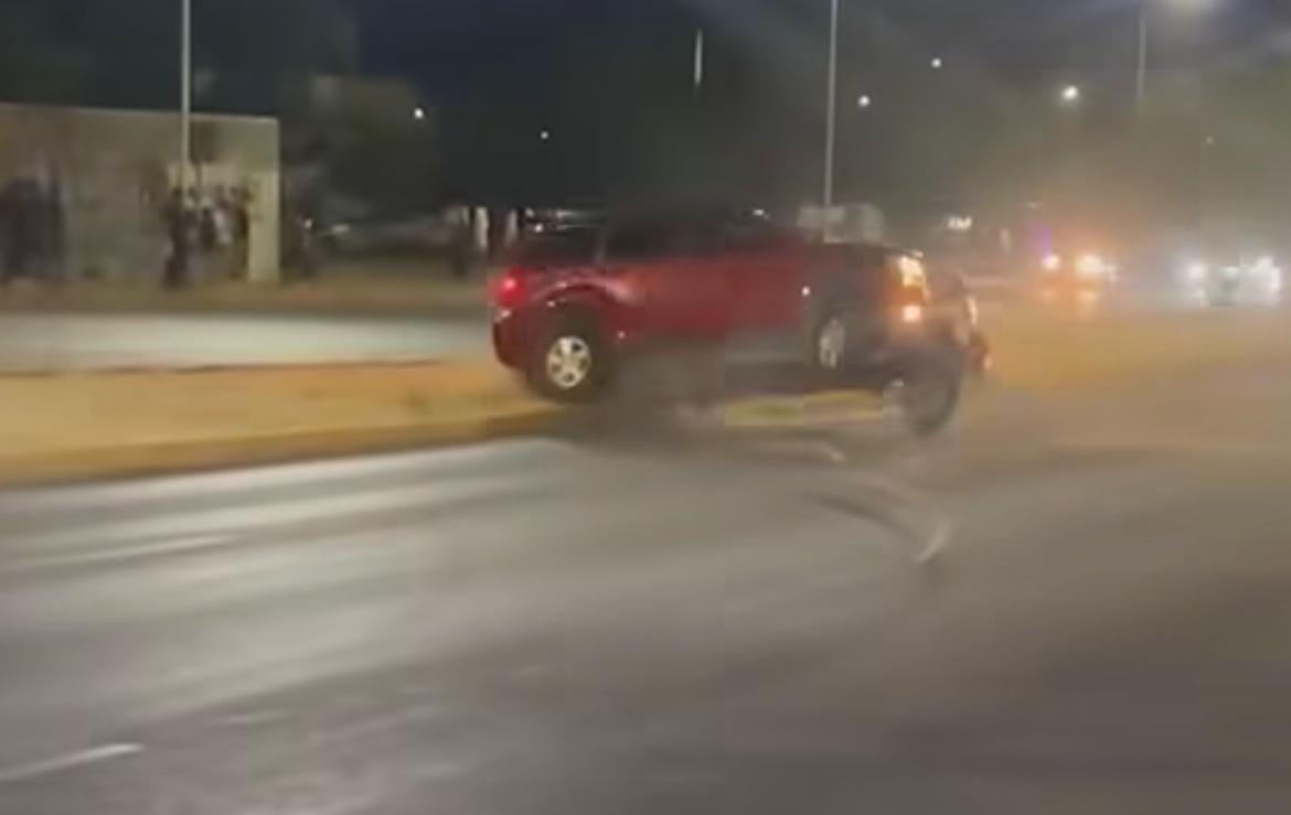 b7d42415-8e11-4f74-8044-2efed10c16b8