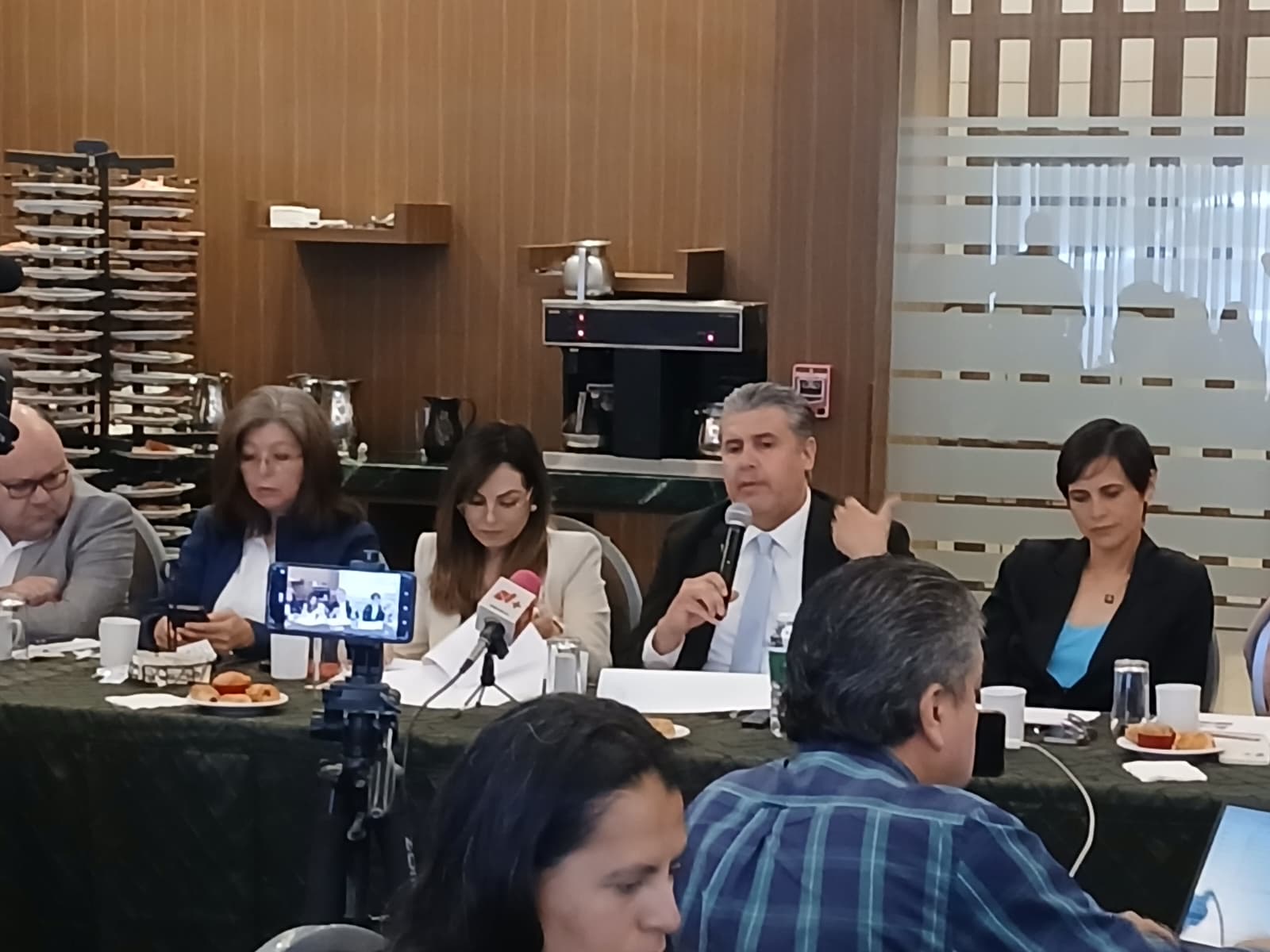 d932ad60-6b84-4661-9b27-680cd69ac458