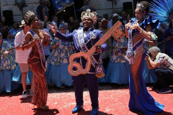 AP26044642148873-780x470