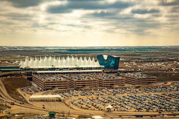 Aeropuerto-de-Denver-Parqueos