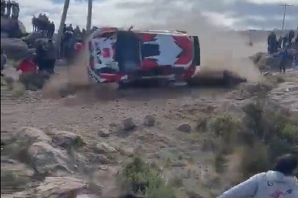 I1WbNKCoF_400x400__1