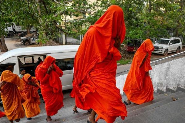 Operacion-antidroga-en-Sri-Lanka-22-monjes-budistas-detenidos-con-1024x576