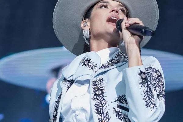 d6e9df267b6c-natalia-jim-nez-en-el-auditorio-nacional-de-la-ciudad-de-m-xico-en-un-concierto-