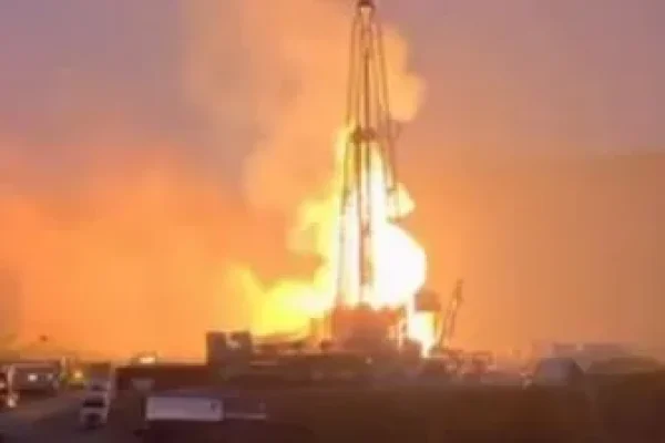incendio_en_pozo_krem-1_de_veracruz_estx_bajo_control_operativox_pemex.jpg_1383718597