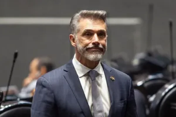 que-estudio-sergio-mayer-especial